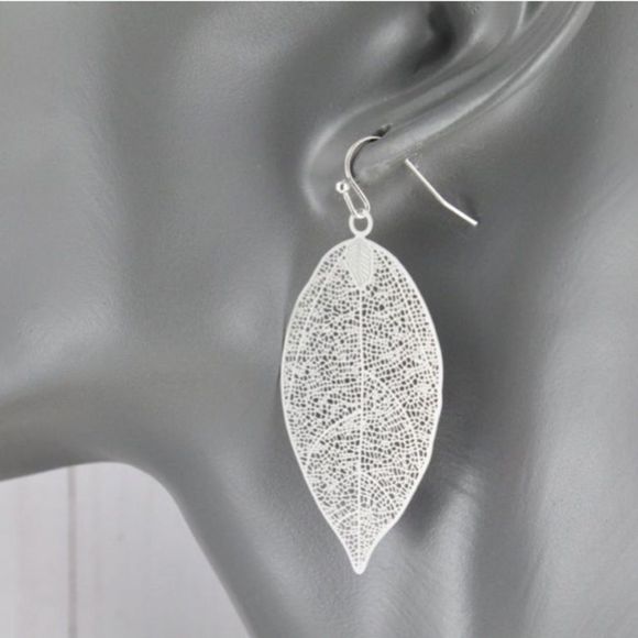New Inspired Silver Filagree Leaf Dangle Drop Earrings - Picture 4 of 11